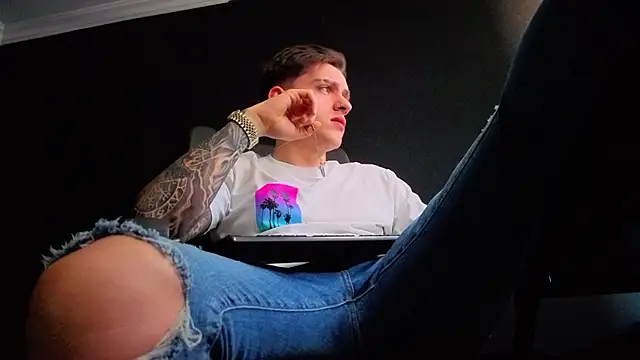 FelixStarkk – Live XXX-chat