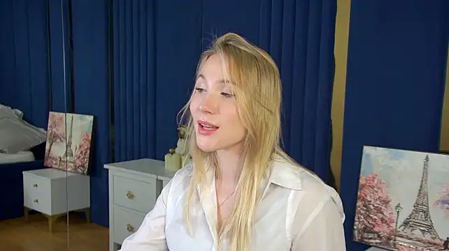 ElaraVoltage Live XXX-Chat