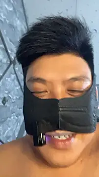 hoang15075's Live XXX Chat