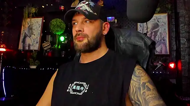 Czat XXX na żywo – LexHardy