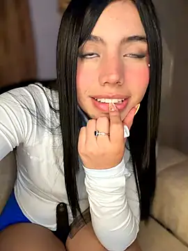 צ'אט XXX בשידור חי של Laura-Khalifa
