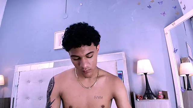 _Thiago12 Adlı Modelin Web Kamerası Şovu