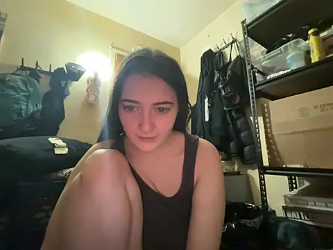 Snowbunnycake_131's Live XXX Chat