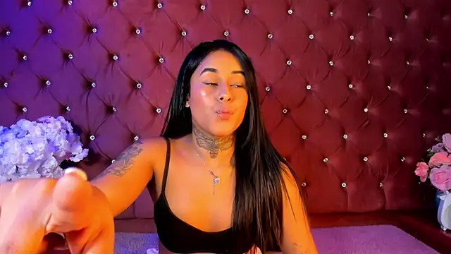 milly_printn Live XXX chat