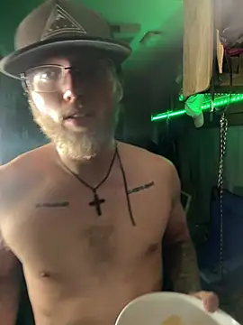 Silusgrai's Live XXX Chat