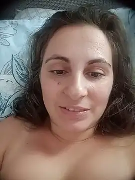 ShelaDiass XXX чат на живо