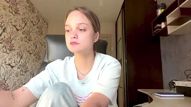 HarrietBunnerのライブXXXチャット