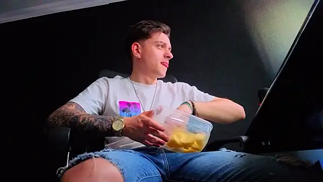 FelixStarkk 现场XXX聊天