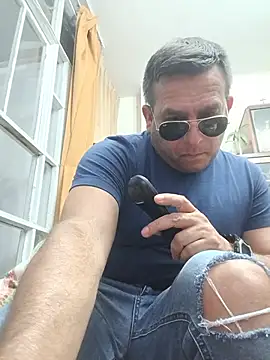 chicoguapo8 Live XXX-Chat