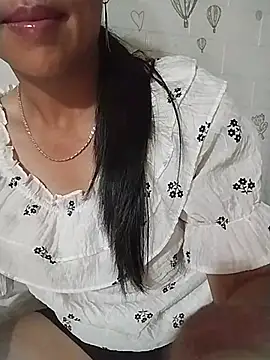 Helen-nn's Live XXX Chat