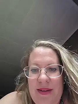 BustyLanaX Webcam-Show
