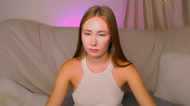 XXX chat uživo modela EllyColins