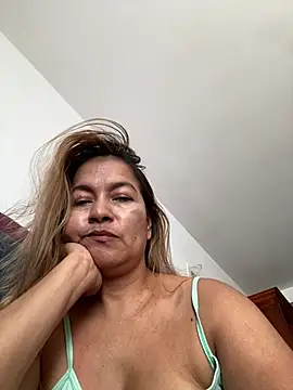 Jlo_69 – Live XXX-chat