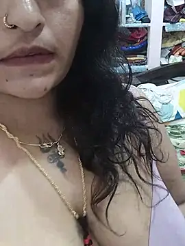Mass_madhu Adlı Modelin Canlı XXX Sohbeti