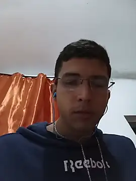 XXX chat uživo modela Tchutom