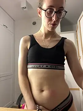 MartiniiSelenna Chat XXX live