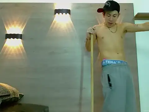 Gaeliitto Live XXX Chat