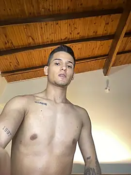Aaronsexroom Chat XXX in diretta
