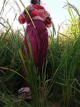 YOURBHABI143's Live XXX Chat