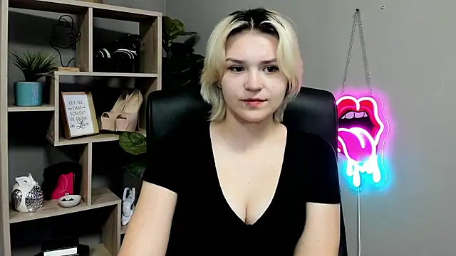 دردشة SweetLilyxo الجنسية المباشرة