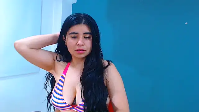 Chat +18 de danna-_roouss ao vivo