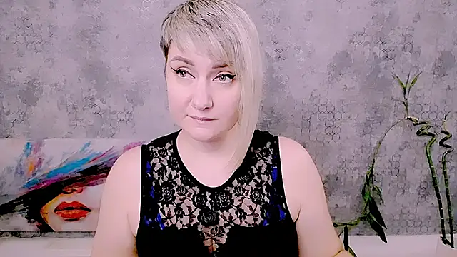 Chat +18 de Djullia ao vivo