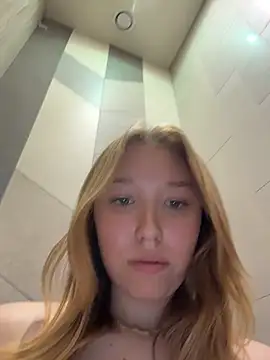 -NaughtyAngel-'s Live XXX Chat