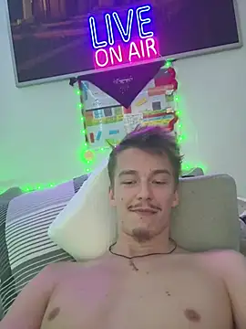Živý XXX chat Toyjungee