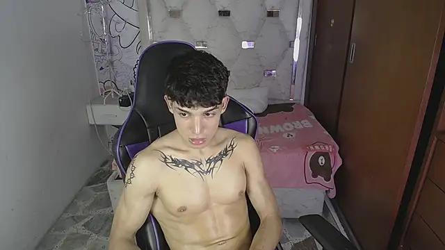 Liom_Gym's Live XXX Chat