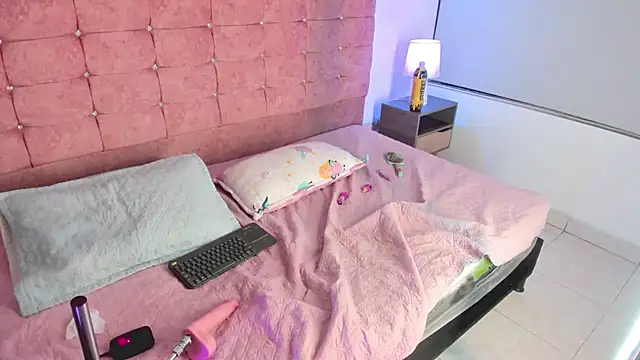 Chat +18 de Meghan_candy ao vivo