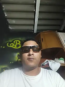 Itzdarkhz Live XXX Chat