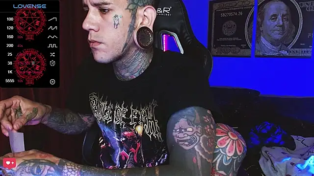 jhonny__ackerman XXX чат на живо