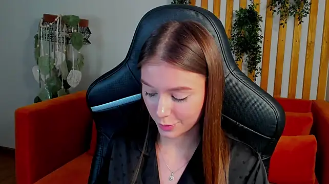 Онлайн чат XXX EricaFoxes