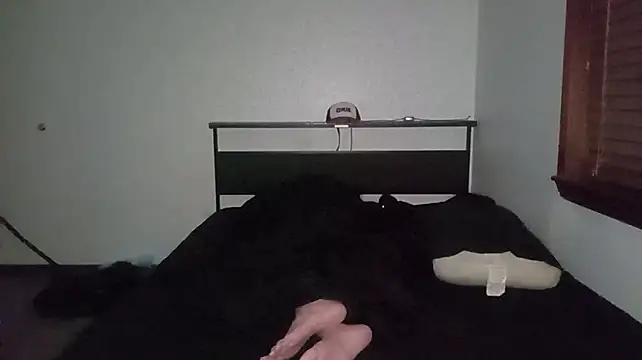 Opondestre00420's Live XXX Chat