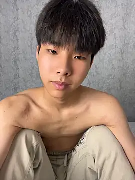 guoguo18 live XXX chat