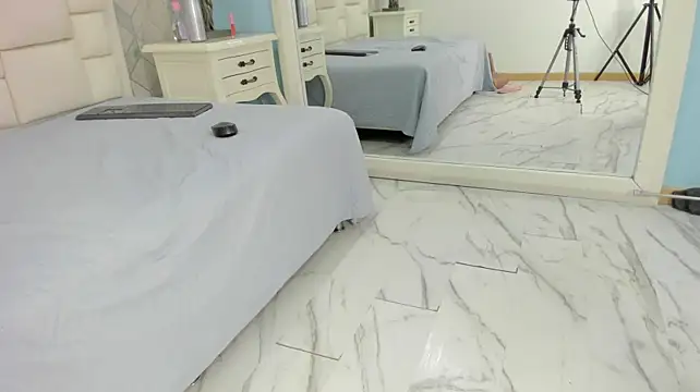 Chat +18 de naia_cox ao vivo