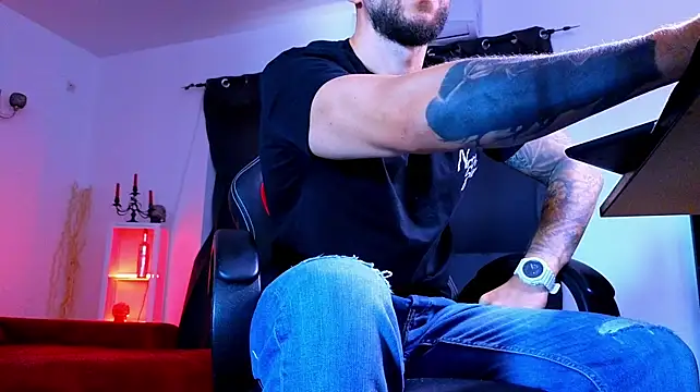 Chat XXX en directo de MightyAaron66
