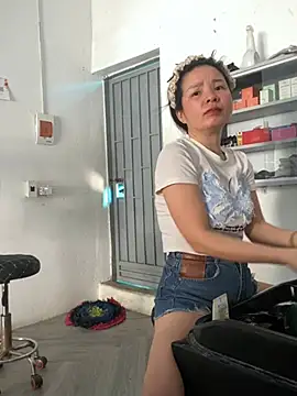 Ivy_Trix2のライブXXXチャット