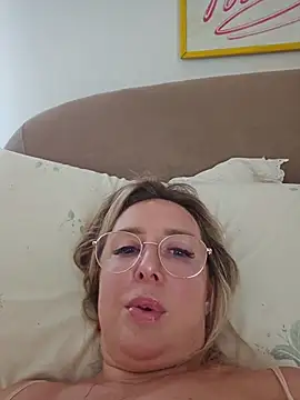 Chat +18 de MariaRichi_ ao vivo
