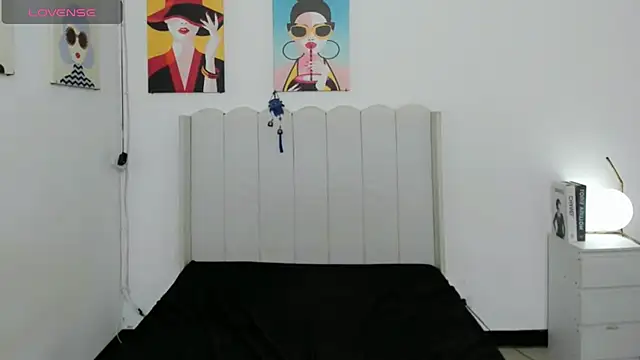 MirandaSterling's Live XXX Chat
