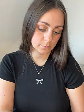 Chat XXX en directo de Loella-Rose
