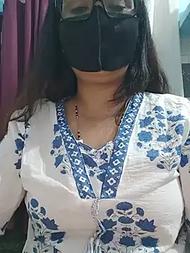 Aishwaryaa_69's Live XXX Chat