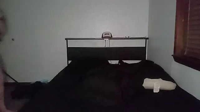 Opondestre00420 Live XXX-chat