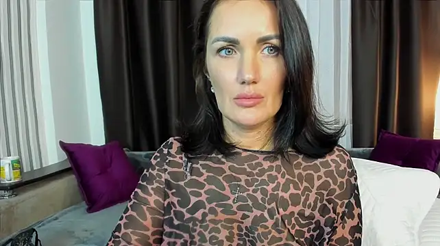 TessaPosh – Live XXX-chat