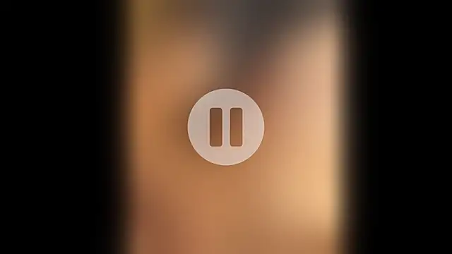צ'אט XXX בשידור חי של famous1tad