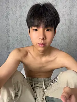 guoguo18 live XXX chat