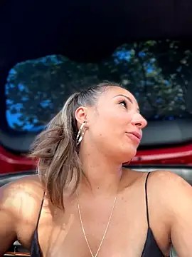 دردشة Wonder_Kari الجنسية المباشرة