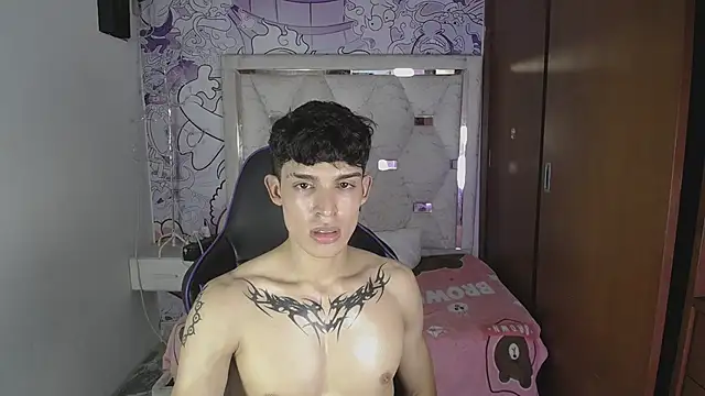 Chat XXX en directo de Liom_Gym