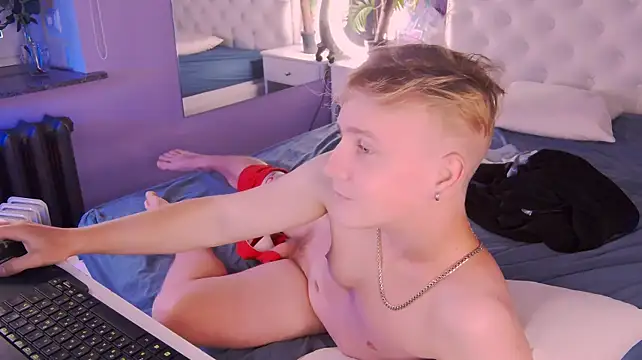 _AlexHot_ Chat XXX in diretta