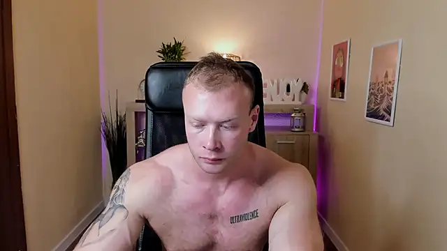 צ'אט XXX בשידור חי של Alex_Knoxx